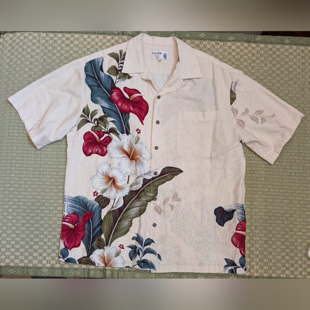 Iolani Floral Print Button Up Hawaiian Shirt Men's Size Large Made in USA